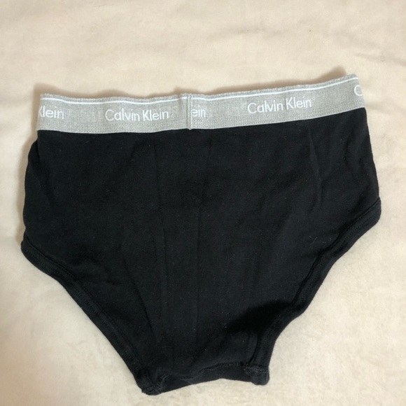 Black Cotton Calvin Klein brief
Size small - Picture 3 of 3
